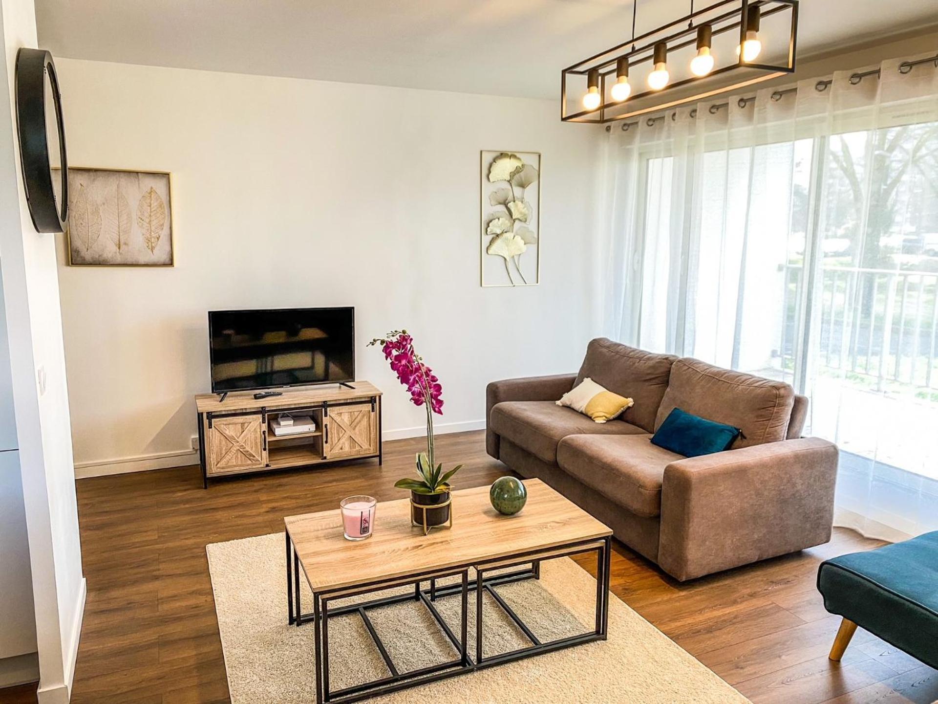 Appartamento T3 Moderne Avec Balcon Terrasse Et Parking Gratuit Niort Esterno foto