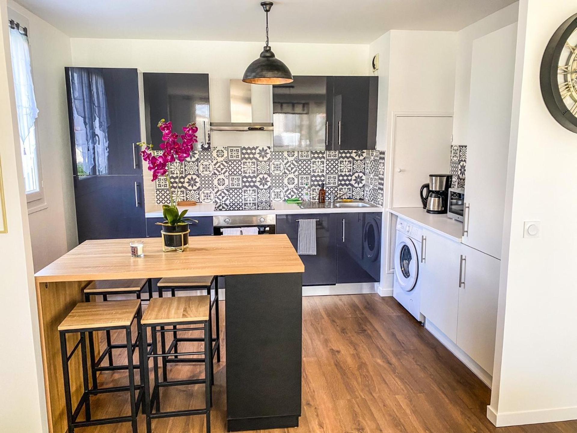 Appartamento T3 Moderne Avec Balcon Terrasse Et Parking Gratuit Niort Esterno foto