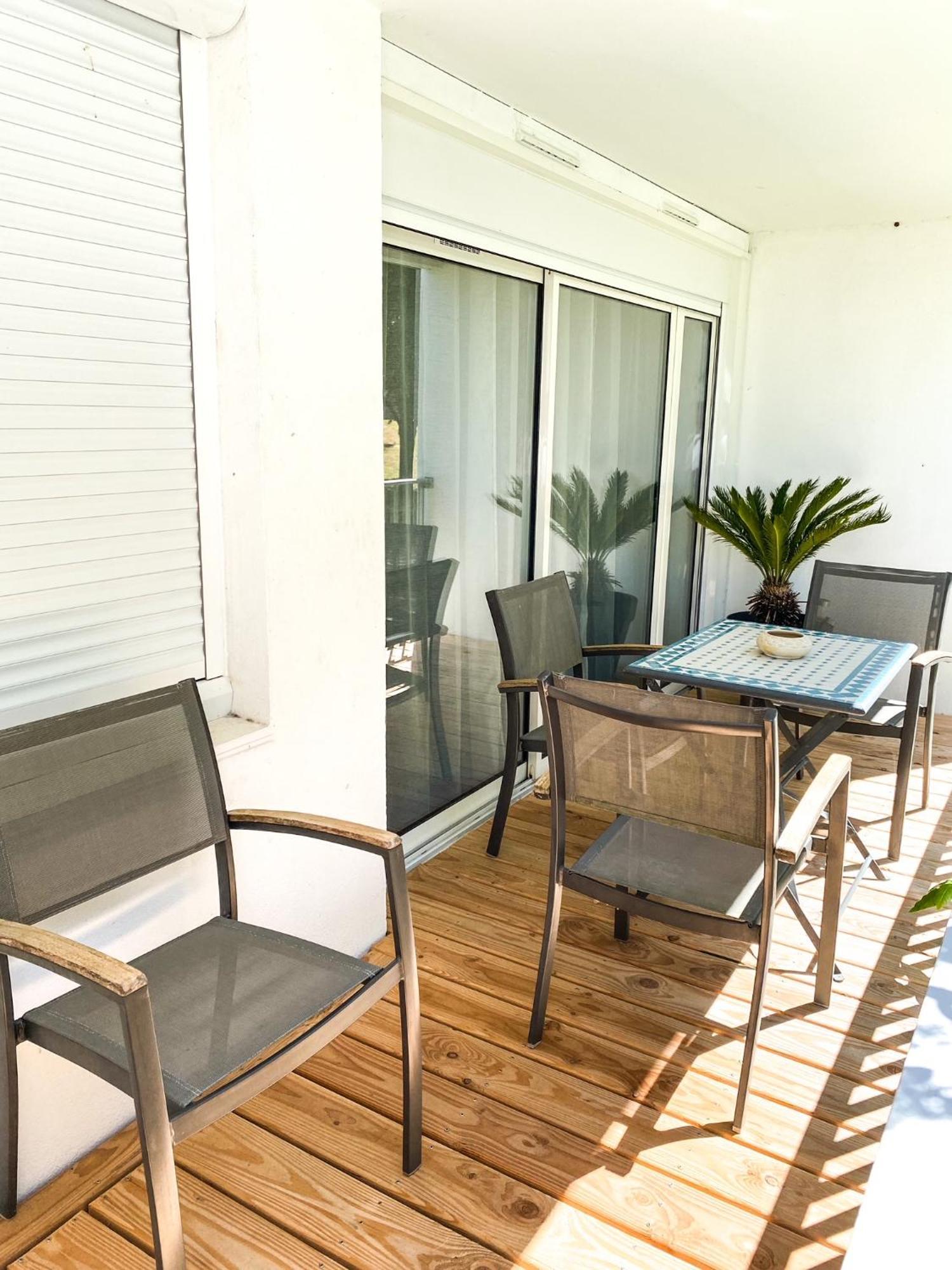 Appartamento T3 Moderne Avec Balcon Terrasse Et Parking Gratuit Niort Esterno foto